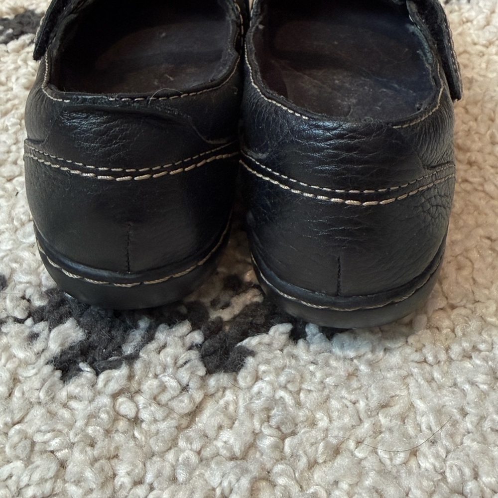 Clarks Women’s Black Leather Mary Jane Comfort Shoes Size 8 - Picture 4 of 7